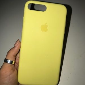 🌟💛YELLOW IPHONE 7/8 PLUS CASE!!